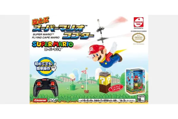 任天堂のキャラクターのスーパーマリオが空飛ぶラジオコントロール